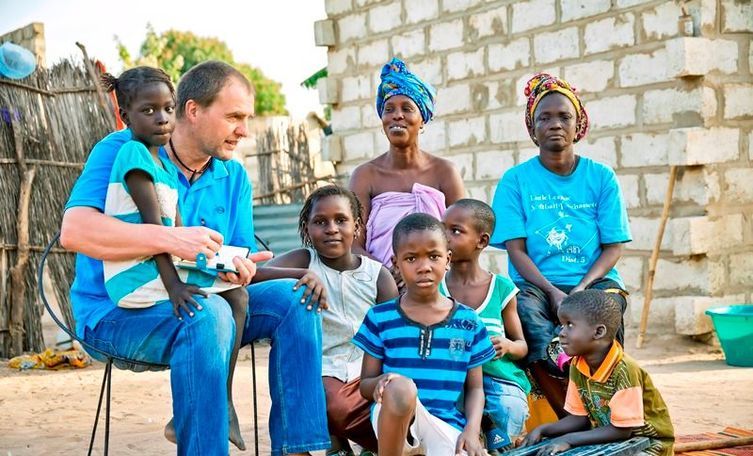 1526030619.3208-senegal-hilfe-wir-engagieren-uns-als-menschen-mit-menschen-fuer-menschen