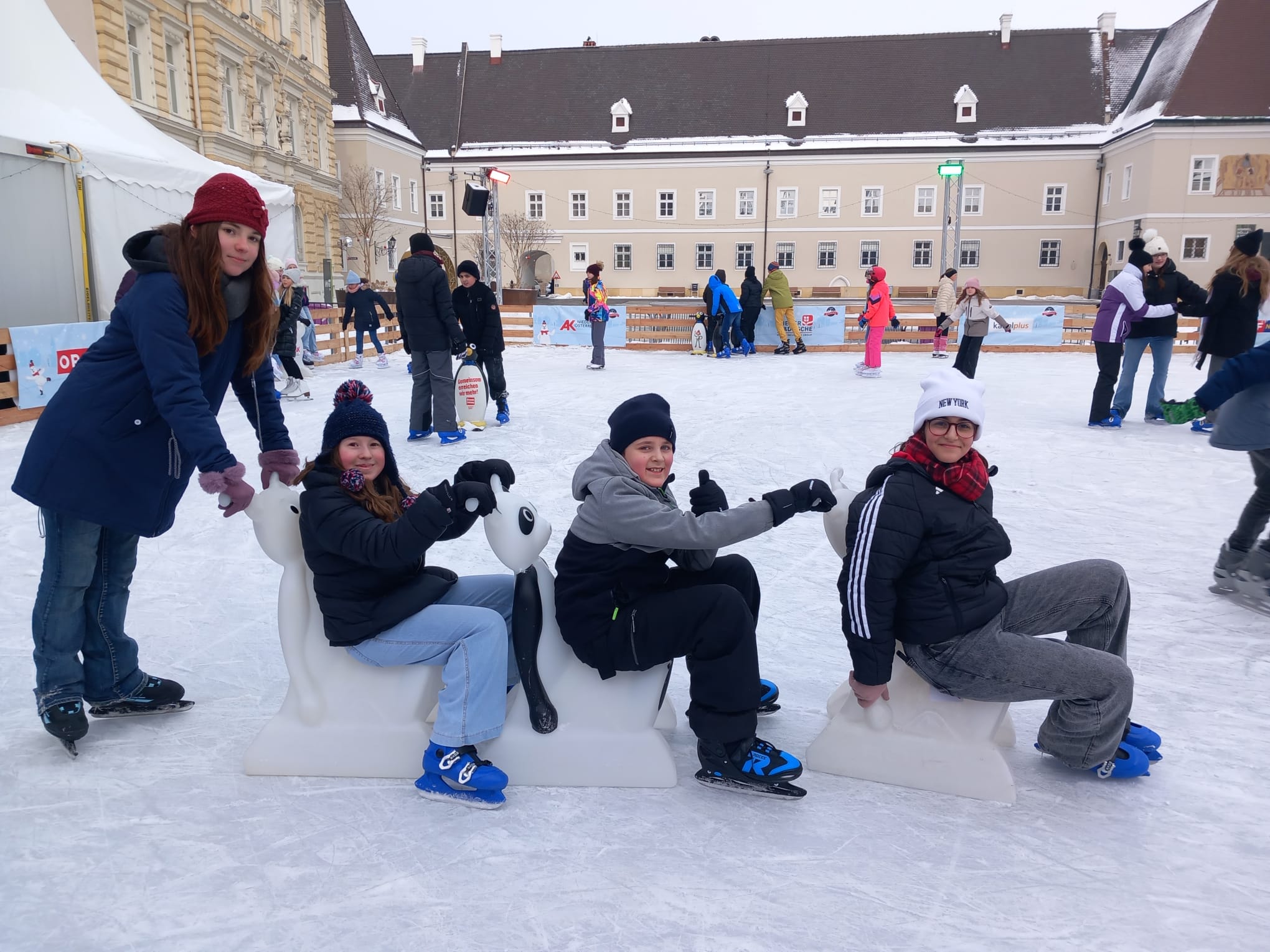 Eislaufen am Domplatz in St. Pölten
